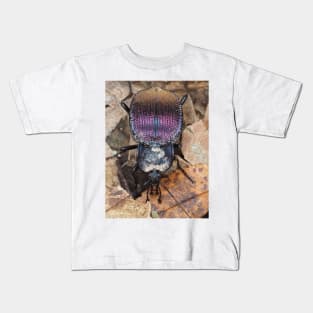 Iridescent ground beetle, possibly Scaphinotus sp. Kids T-Shirt